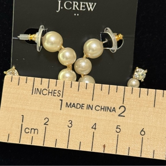 NWT J. Crew Pearl Hoop Earrings for Pieced Ears Goldtone Style AU355 - Picture 4 of 6